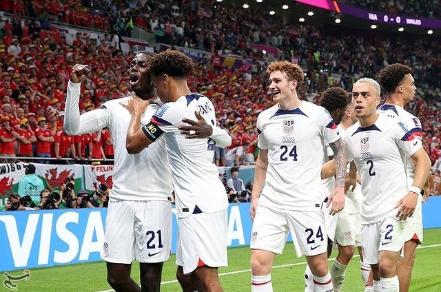 2022_FIFA_World_Cup_United_States_1–1_Wales_-_(20).jpg