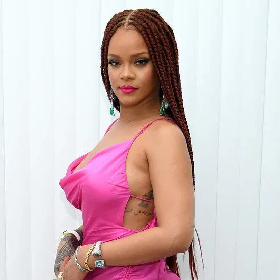rihanna-pink-manicure-baby-announcement.webp