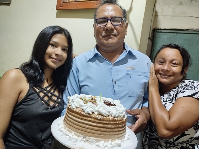ce5d6d5d-28e0-414c-8972-e9c7756ccb85.jpg