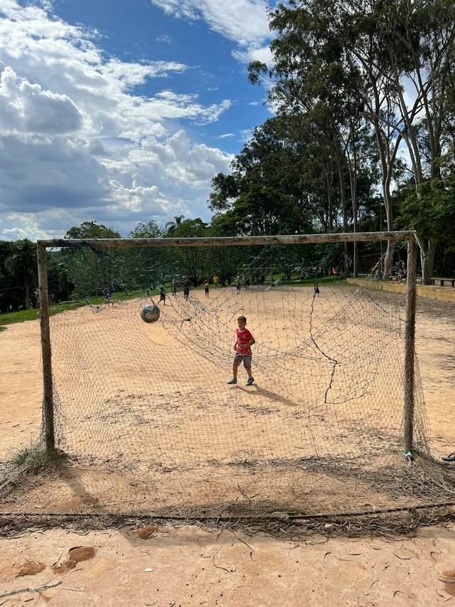 free-photo-of-boy-playing-soccer.jpeg