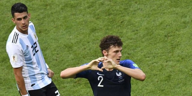 11-04-41-benjamin-pavard.jpg