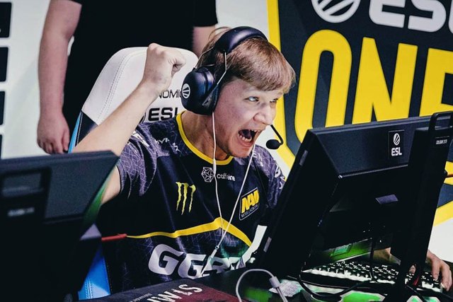 s1mple-teryaetsa.jpg