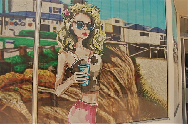 beachGIRL_mural1.jpg