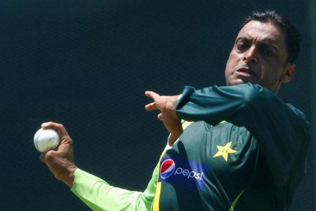 shoaib-akhtar-571-855-1588695612214.jpg