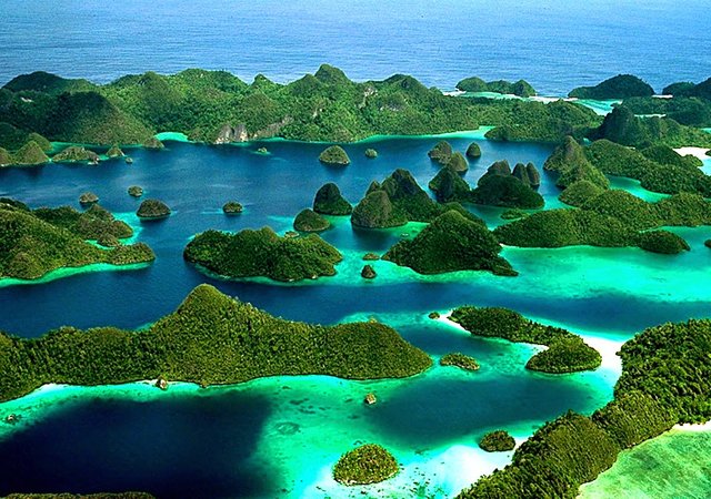 raja-ampat-islands.jpg