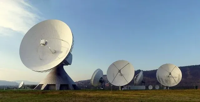 radar-dish-63013__340.webp