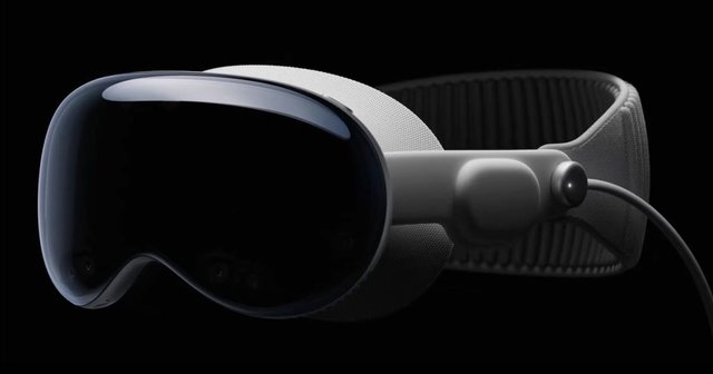 This one, crucial thing will make or break the #Apple #VisionPro.jpeg