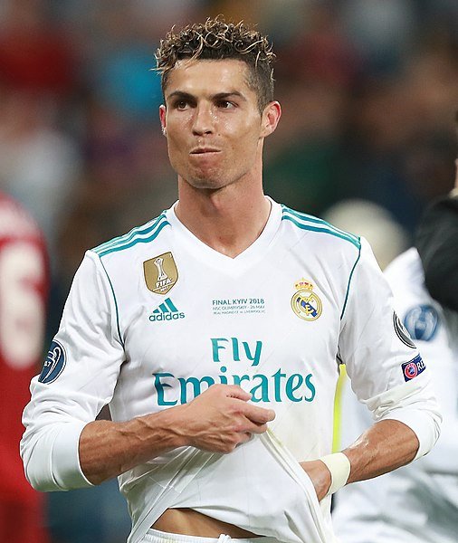 506px-Ronaldo_in_2018.jpg