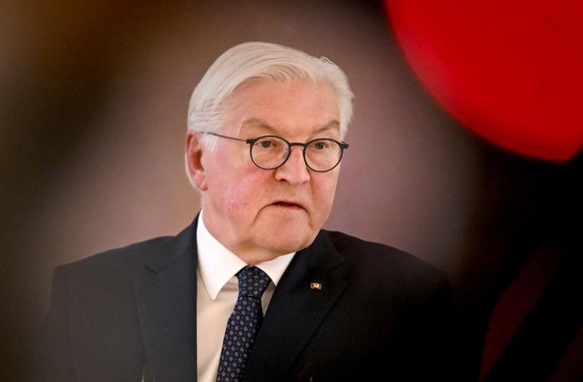 steinmeier-gespraech-gesellschaftlichem-zusammenha-58225066.jpg