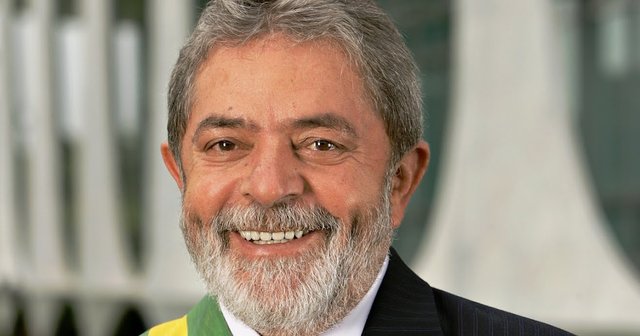 Lula_foto_oficial-3187545979.jpg