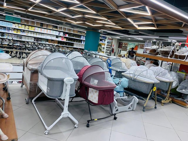 baby bed.jpg