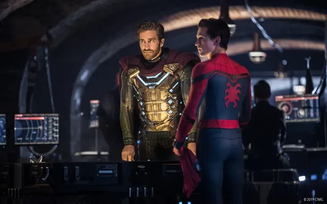 spider-man-far-from-home-mysterio-peter_1557141737890.webp