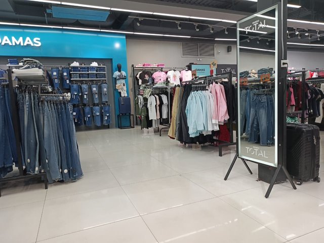 1000782182.jpg