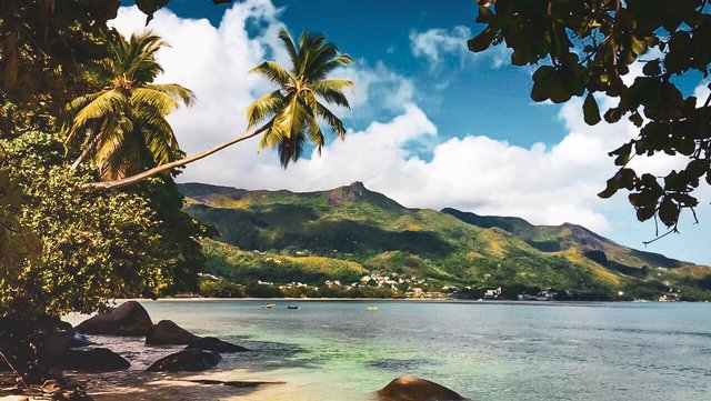 Seychelles Beau Vallon.jpg