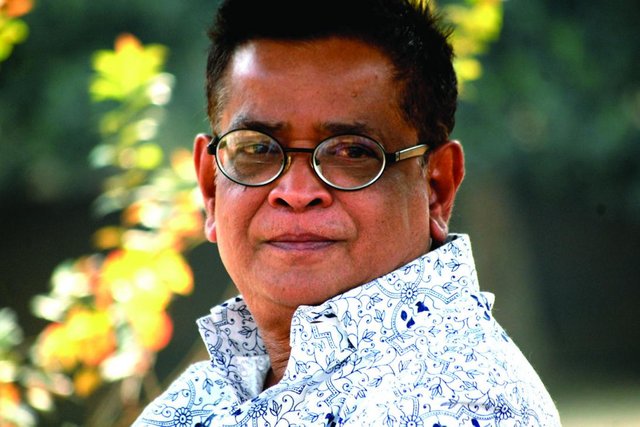 humayun_ahmed-1 (1).jpg