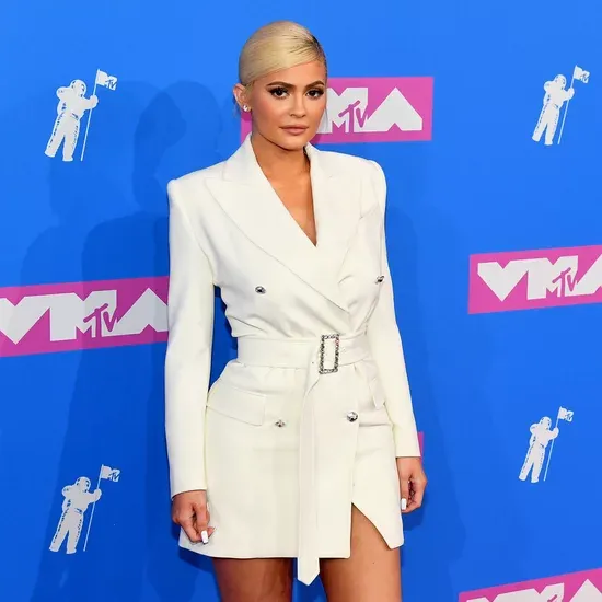 kylie-cosmetics-acquired-by-coty.webp