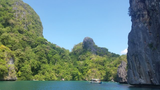 palawan-1524349_1920.jpg