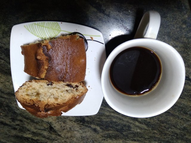 Torta y café.jpg