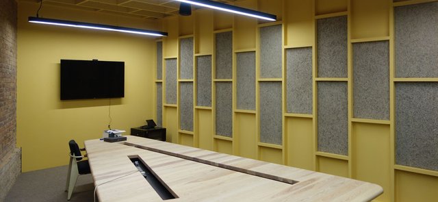 acoustics_in_google_meeting_room.jpg