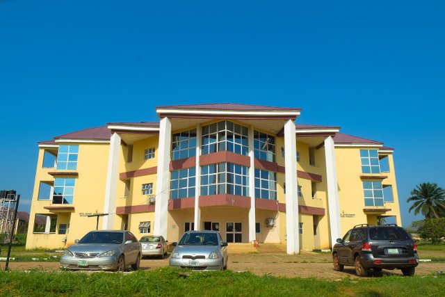 Faculty_of_Environmental_Sciences,_University_of_Benin,_Edo_State.jpg