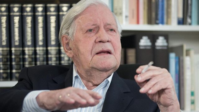 helmut-schmidt.jpg