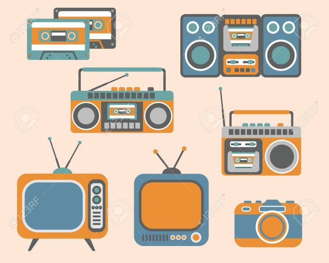 63380005-medios-electr%C3%B3nicos-retro-set-de-iconos-ilustraci%C3%B3n-de-televisi%C3%B3n-radio-c%C3%A1mara-de-fotos-cassettes-un.jpg