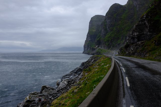 Strong_wind_at_Porsangerfjorden_seen_from_European_route_E69.jpg