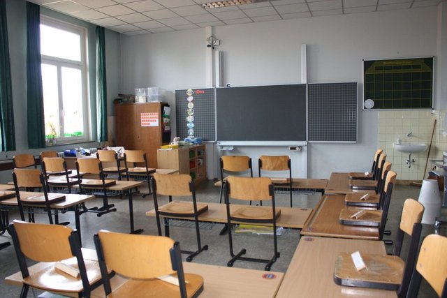 klassenzimmer1-1-1024x683-840646761.jpg