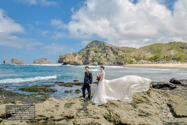 Foto Prewedding Perwira Polisi di Pantai Siung Jogja Fotografer Prewed Yogyakarta AA26.jpg