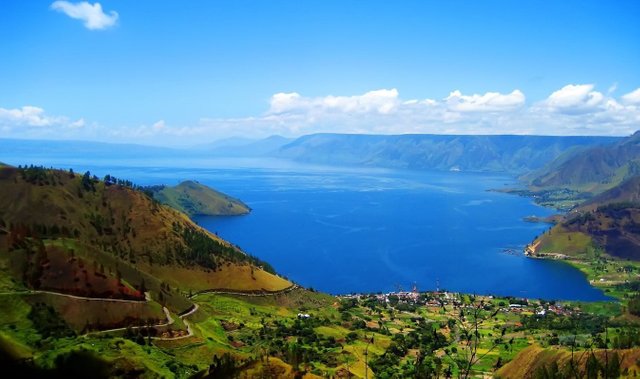 danau toba.jpg