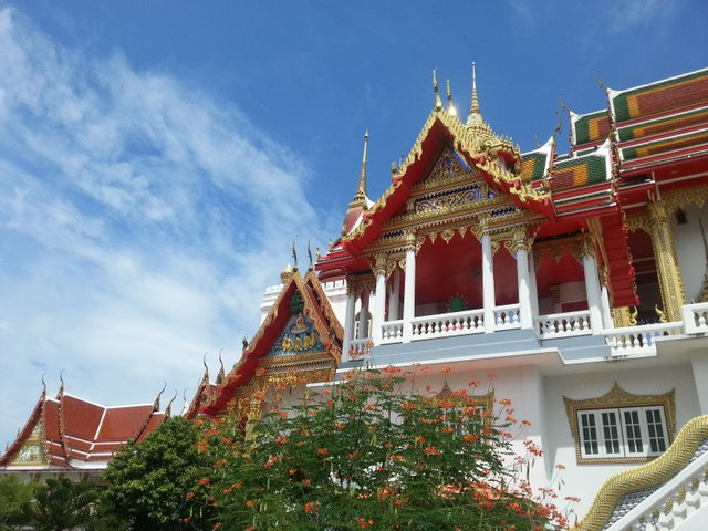 Wat Laharn12.jpg