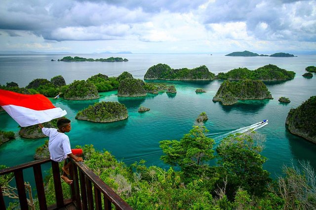 pulau-raja-ampat.jpg