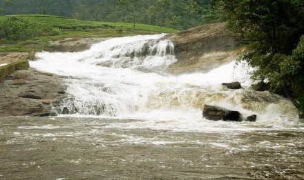 C1hiFn0rQhrebGdc_1549973019_Pallivasal_Falls__Devikulam.png.jpg