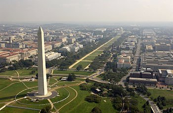 US_Navy_030926-F-2828D-307_Aerial_view_of_the_Washington_Monument.jpg