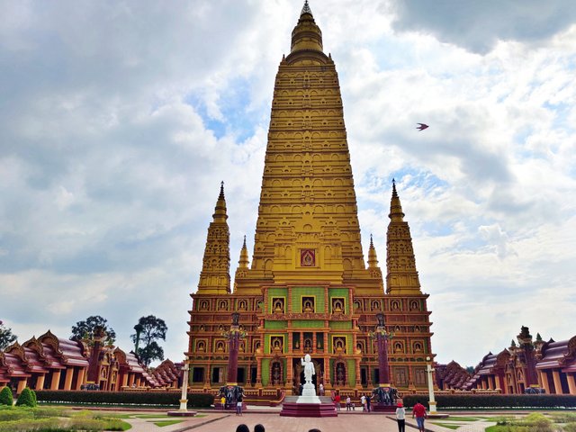 Golden Chedi