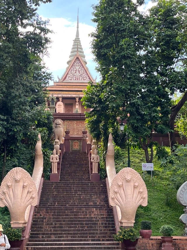 Wat Phnom9.jpg