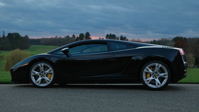 Forexmarket Aktien - Spetzart.com - lamborghini-194484_1280.jpg