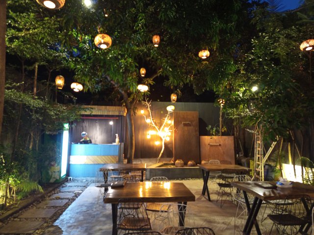 resturant (1).jpg