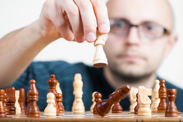 the-strategy-1080534_1280.jpg