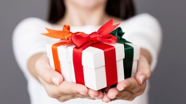 10-ideas-acertar-regalos-navidad-848x477x80xX.jpg