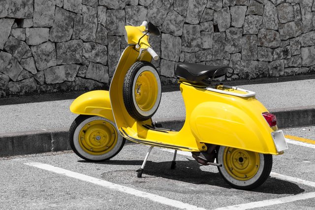 vespa-928873_1280.jpg