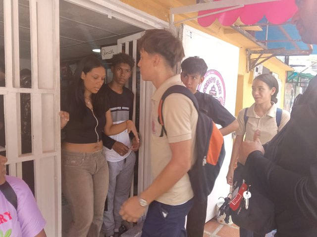 1000518019.jpg