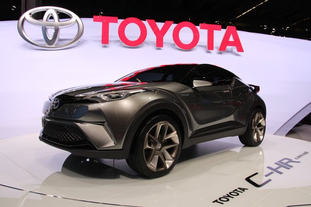 Toyota_CHR_IAA_2015_IMG_9673.jpg