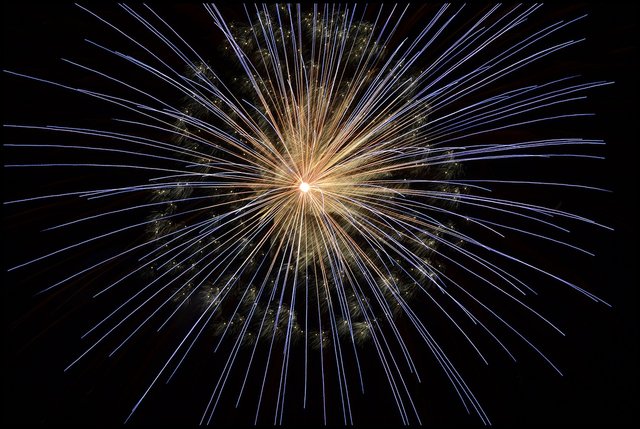 fireworks-102971_1280.jpg