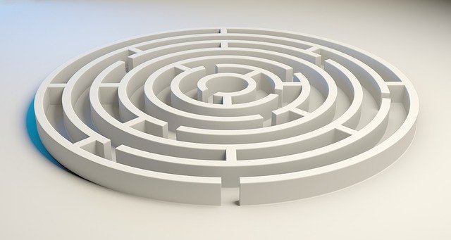 maze-1804496_640.jpg