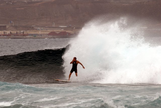 surf.DSC_0050surf.jpg