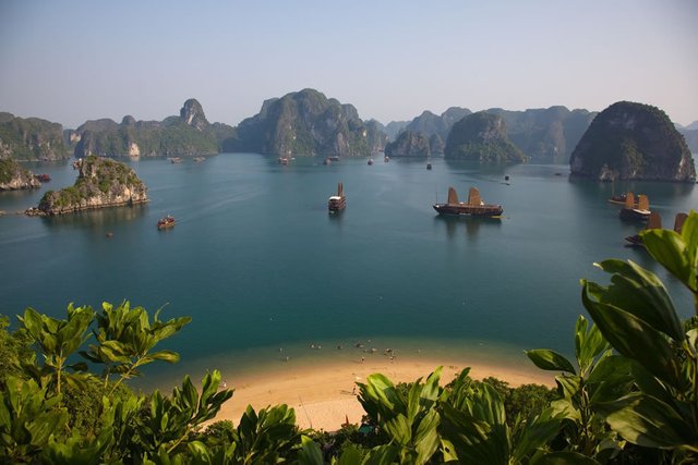 Ha Long 6.jpg