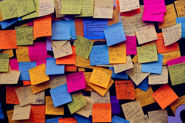 Post-It-Notes-Notice-Board-Sticky-Notes-Note-1284667.jpg