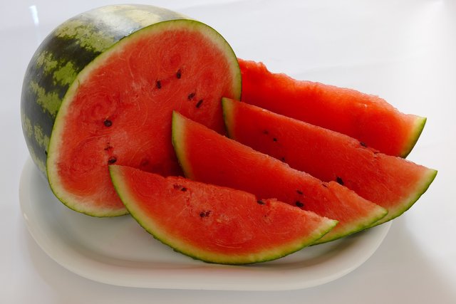 watermelon-3584717_1920.jpg