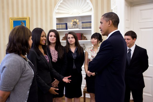 Obama with young entrepreneurs.jpg